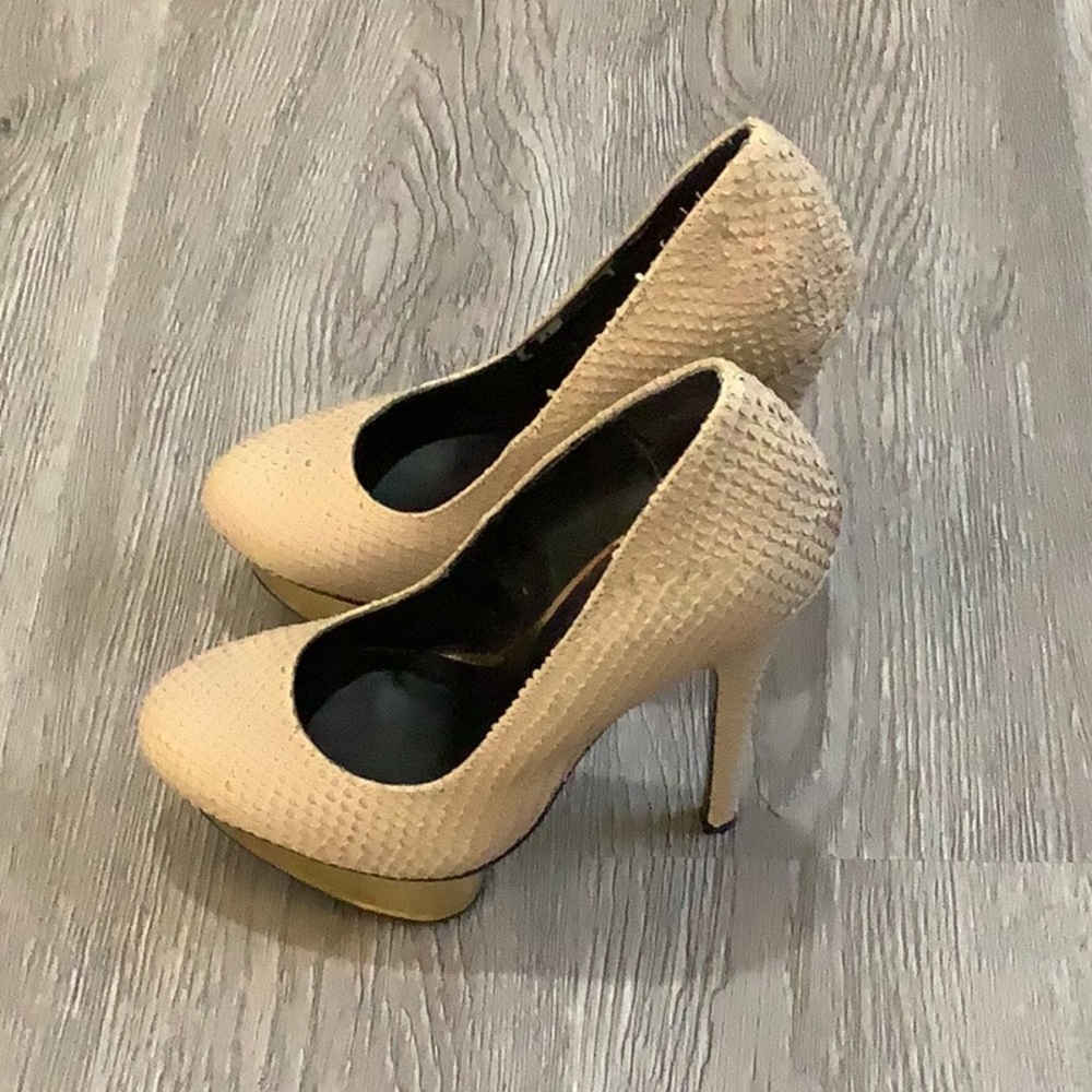 Fergie Tan Close Toe Shoes